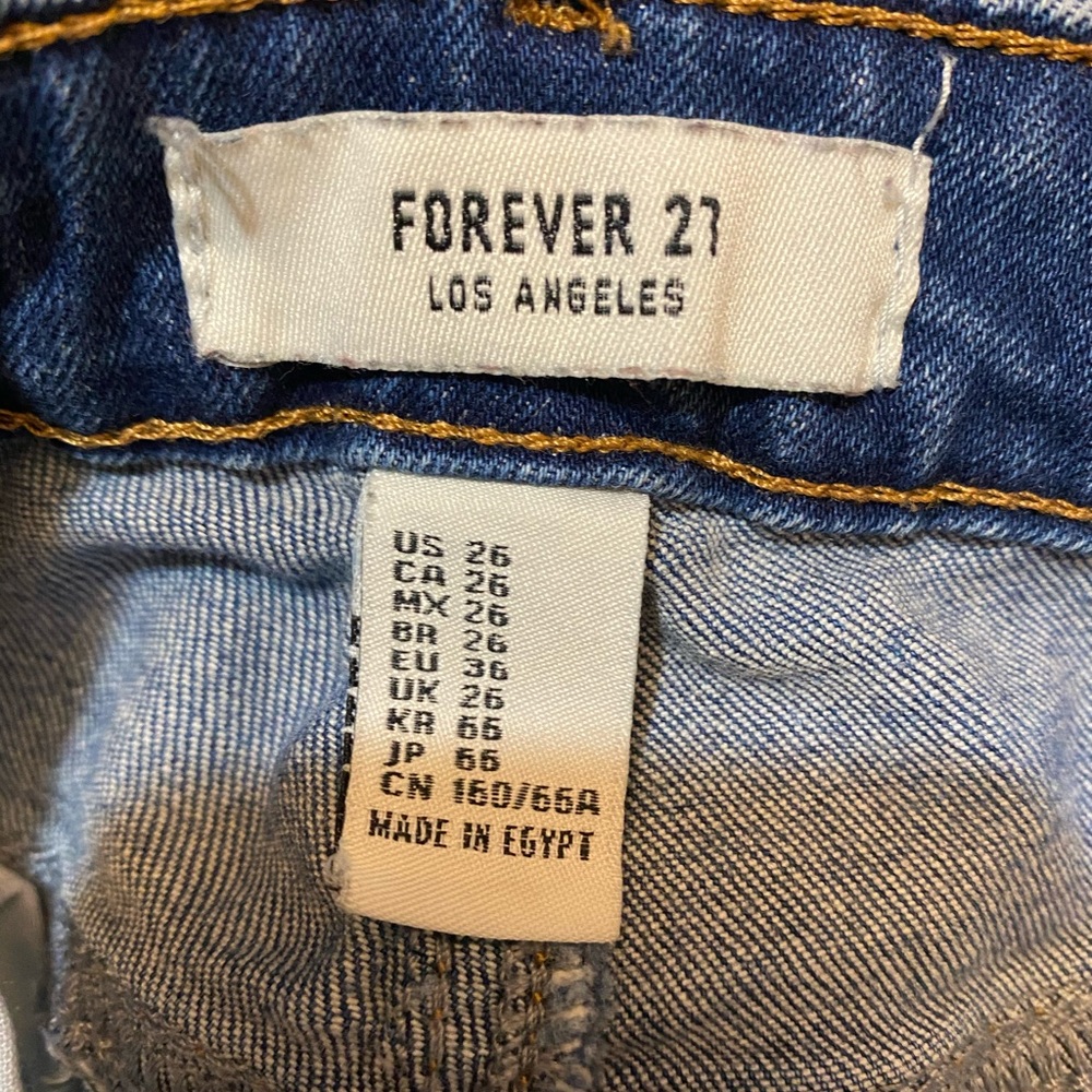 Jeans - Picture 2 of 4